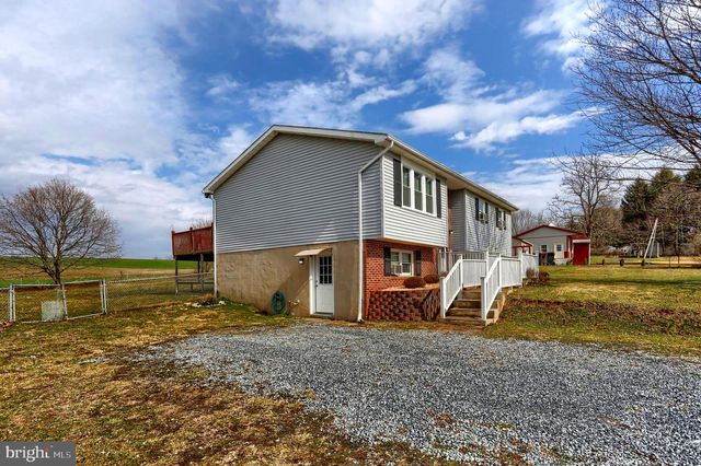 447 BEAGLE RD, Myerstown, PA 17067
