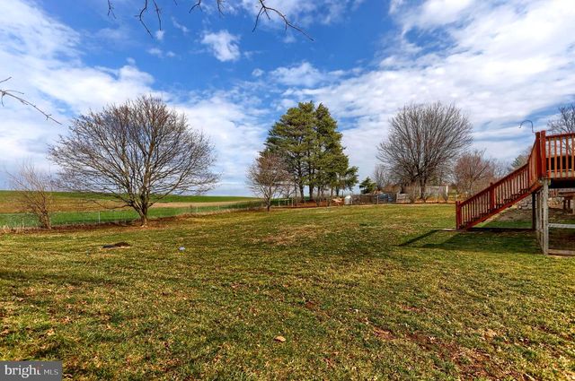 447 BEAGLE RD, Myerstown, PA 17067