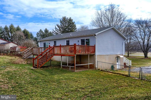 447 BEAGLE RD, Myerstown, PA 17067