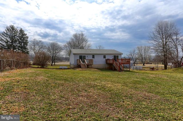 447 BEAGLE RD, Myerstown, PA 17067