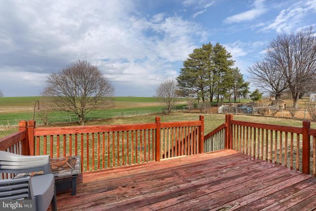 447 BEAGLE RD, Myerstown, PA 17067