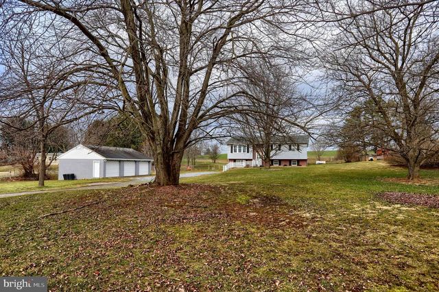 447 BEAGLE RD, Myerstown, PA 17067