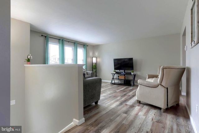 447 BEAGLE RD, Myerstown, PA 17067