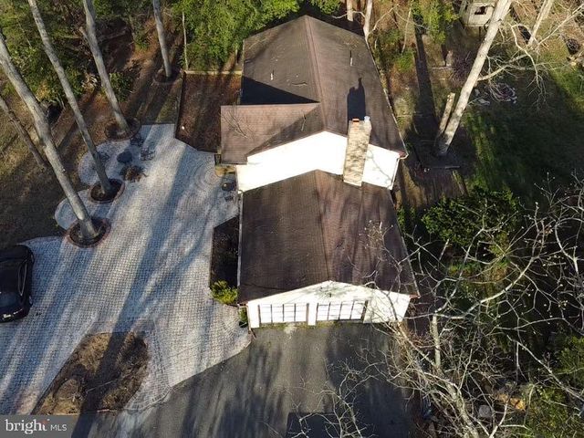 83 OAKLAND DR, Pittsgrove, NJ 08318