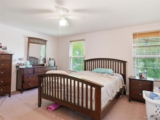 13615 Brookside Drive, Sterling Heights, MI 48313