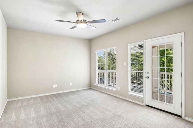 1009 Wenk Drive, Savannah, TX 76227