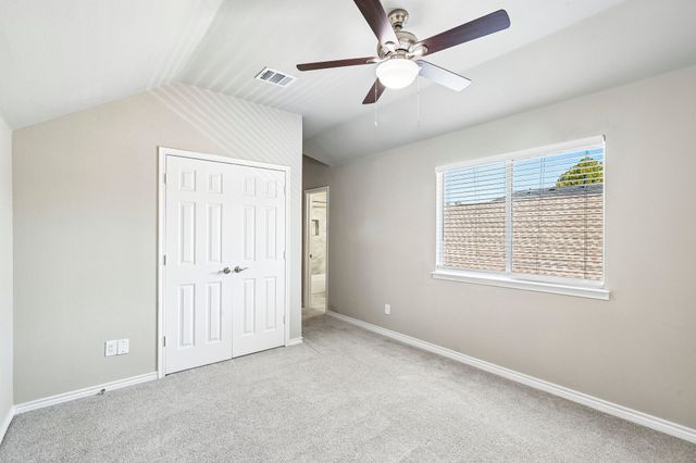 1009 Wenk Drive, Savannah, TX 76227