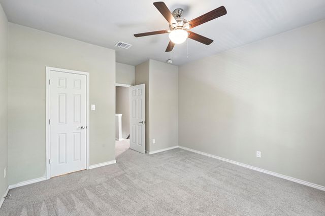 1009 Wenk Drive, Savannah, TX 76227