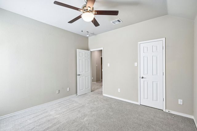 1009 Wenk Drive, Savannah, TX 76227