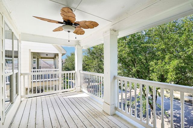 1009 Wenk Drive, Savannah, TX 76227