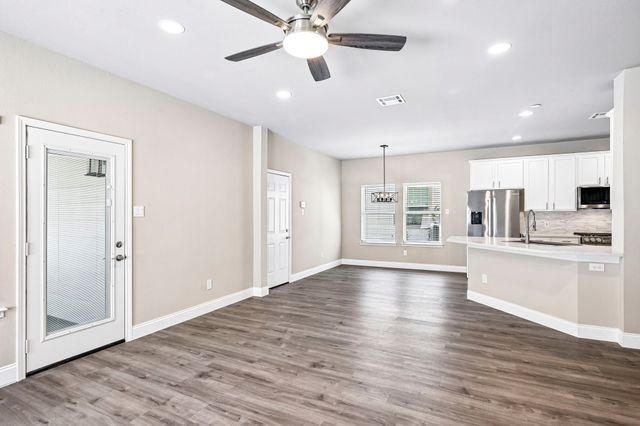 1009 Wenk Drive, Savannah, TX 76227