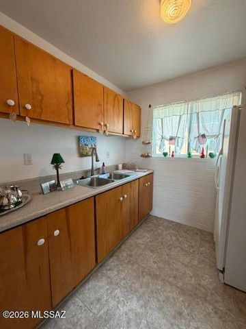 1745 S Jones Blvd Apt K201, Tucson, AZ 85713