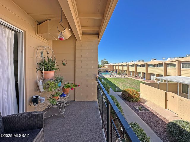 1745 S Jones Blvd Apt K201, Tucson, AZ 85713