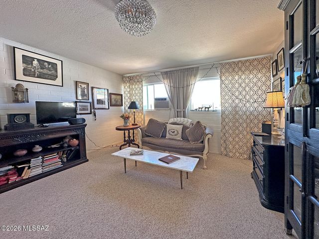 1745 S Jones Blvd Apt K201, Tucson, AZ 85713