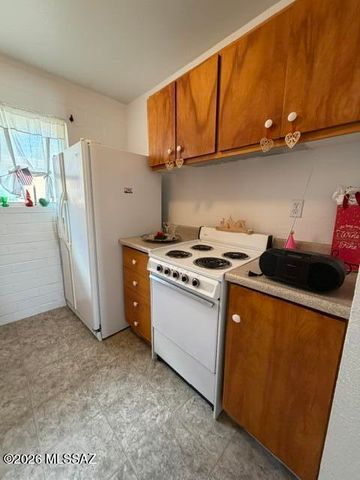 1745 S Jones Blvd Apt K201, Tucson, AZ 85713