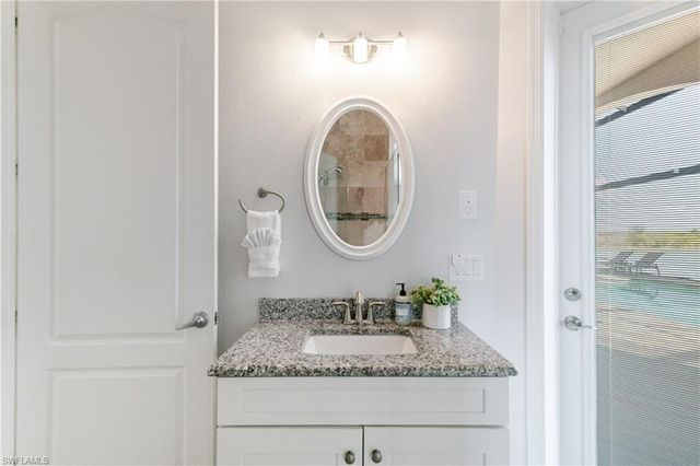 2003 NE 10th PL, Cape Coral, FL 33909