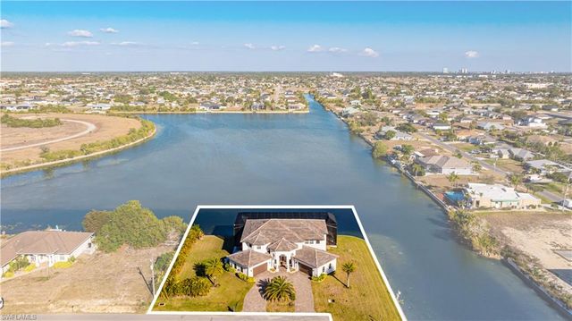 2003 NE 10th PL, Cape Coral, FL 33909