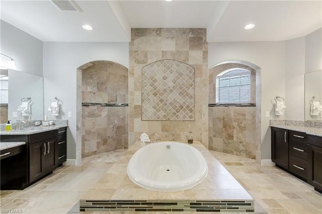 2003 NE 10th PL, Cape Coral, FL 33909