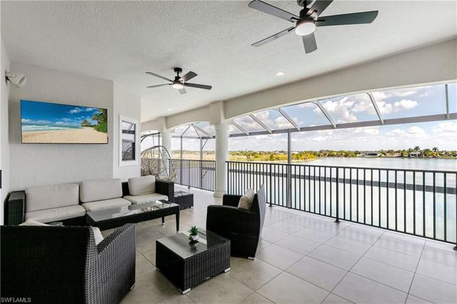 2003 NE 10th PL, Cape Coral, FL 33909