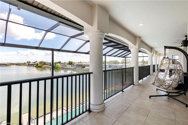 2003 NE 10th PL, Cape Coral, FL 33909