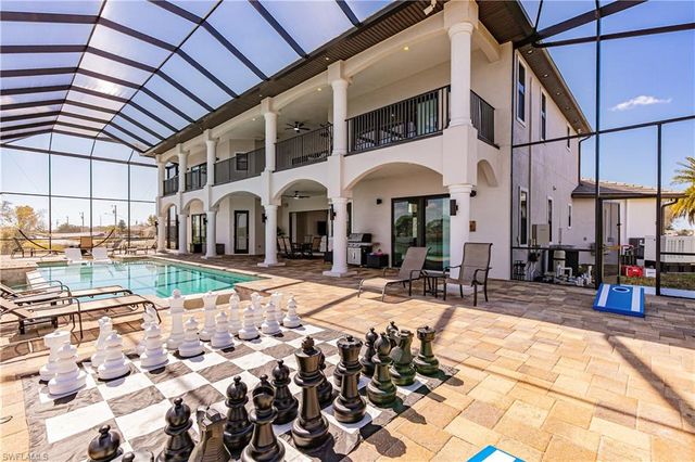 2003 NE 10th PL, Cape Coral, FL 33909