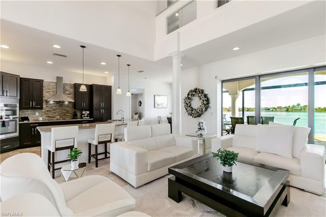 2003 NE 10th PL, Cape Coral, FL 33909