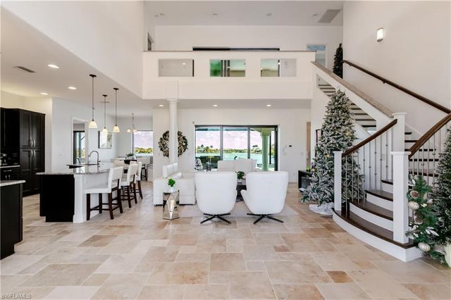 2003 NE 10th PL, Cape Coral, FL 33909