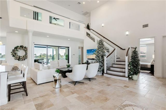 2003 NE 10th PL, Cape Coral, FL 33909