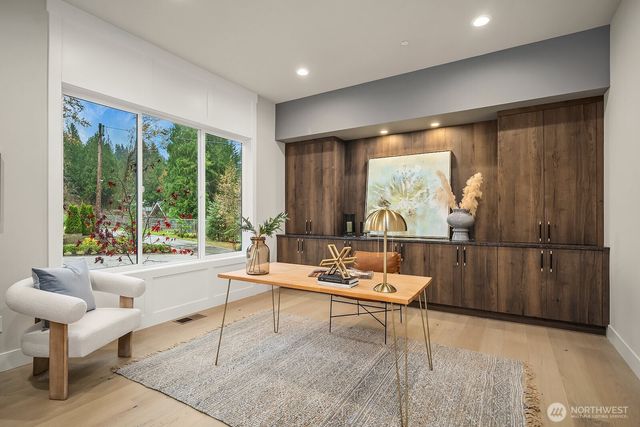 3204 116th Avenue NE, Bellevue, WA 98004