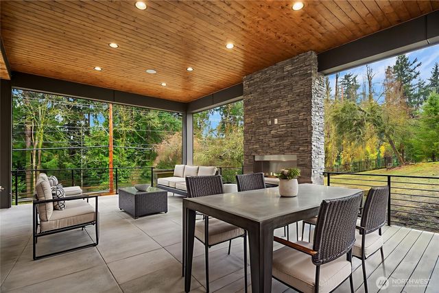 3204 116th Avenue NE, Bellevue, WA 98004