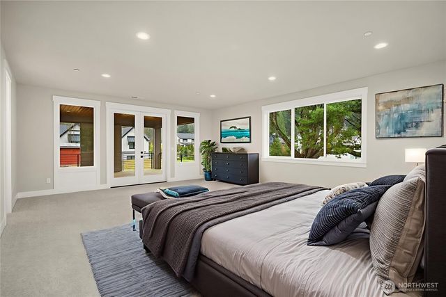 3204 116th Avenue NE, Bellevue, WA 98004