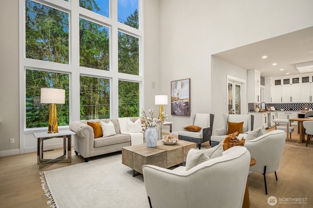 3204 116th Avenue NE, Bellevue, WA 98004