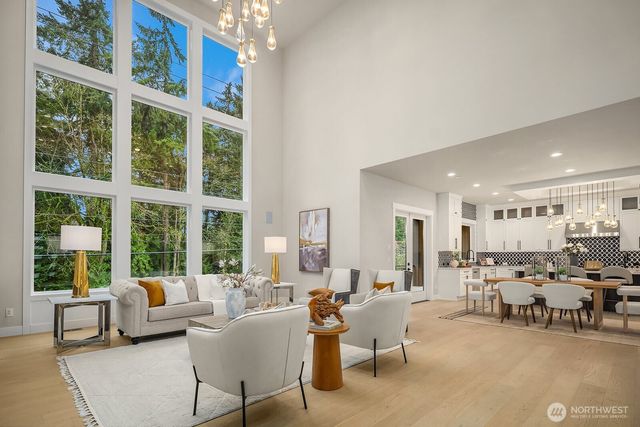 3204 116th Avenue NE, Bellevue, WA 98004