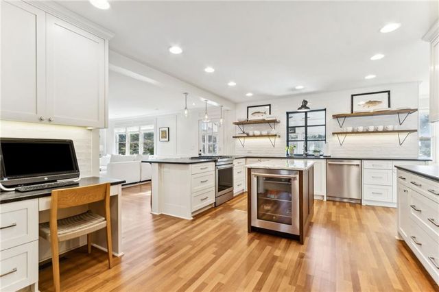 2345 Kimbrough Court, Sandy Springs, GA 30350