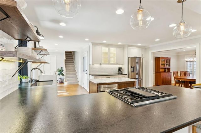 2345 Kimbrough Court, Sandy Springs, GA 30350