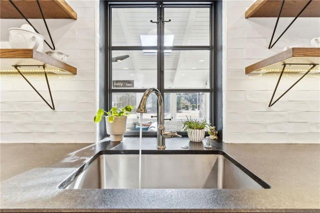 2345 Kimbrough Court, Sandy Springs, GA 30350