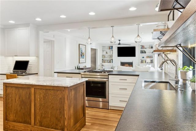 2345 Kimbrough Court, Sandy Springs, GA 30350