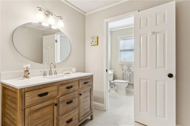 2345 Kimbrough Court, Sandy Springs, GA 30350