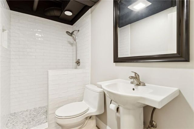 2345 Kimbrough Court, Sandy Springs, GA 30350