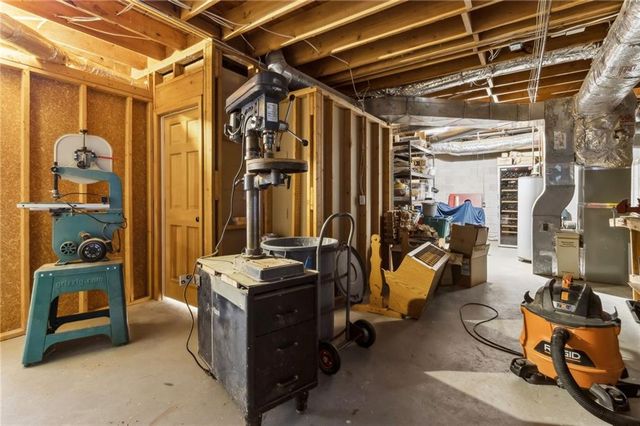 2345 Kimbrough Court, Sandy Springs, GA 30350