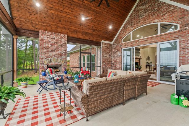 120 Northview, Conway, AR 72032