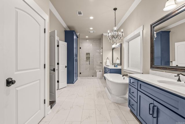 120 Northview, Conway, AR 72032