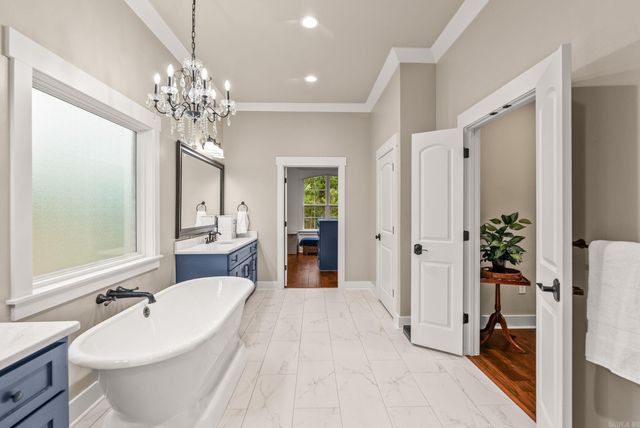 120 Northview, Conway, AR 72032