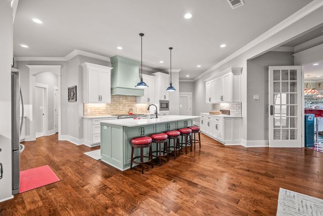 120 Northview, Conway, AR 72032