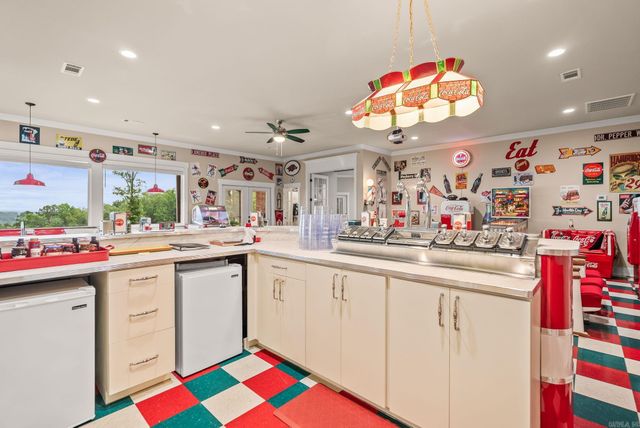 120 Northview, Conway, AR 72032