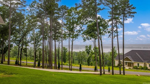 120 Northview, Conway, AR 72032