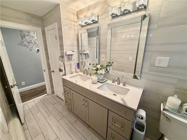 94 Gloucester Street, Providence, RI 02908