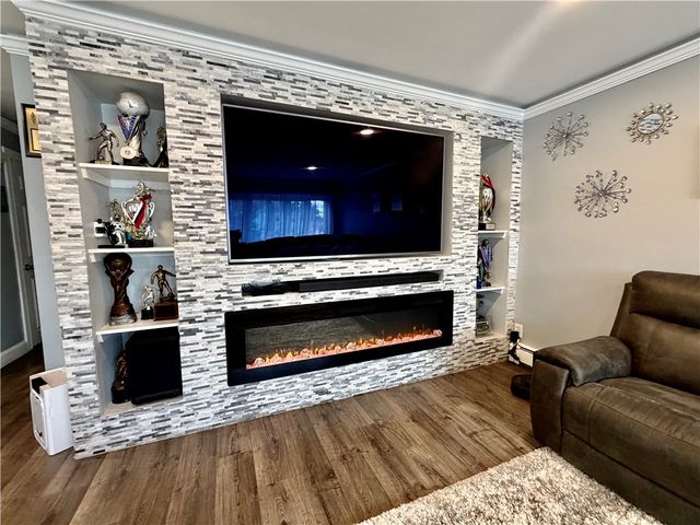 94 Gloucester Street, Providence, RI 02908