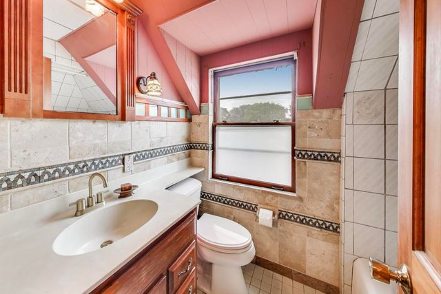 5412 N Mobile Avenue, Chicago, IL 60630