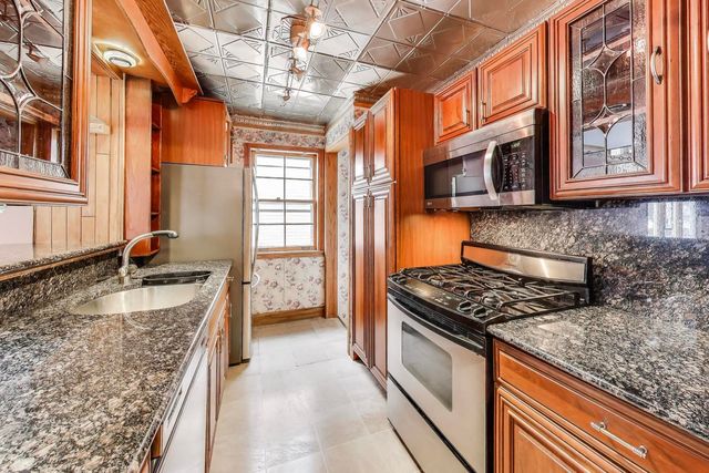 5412 N Mobile Avenue, Chicago, IL 60630